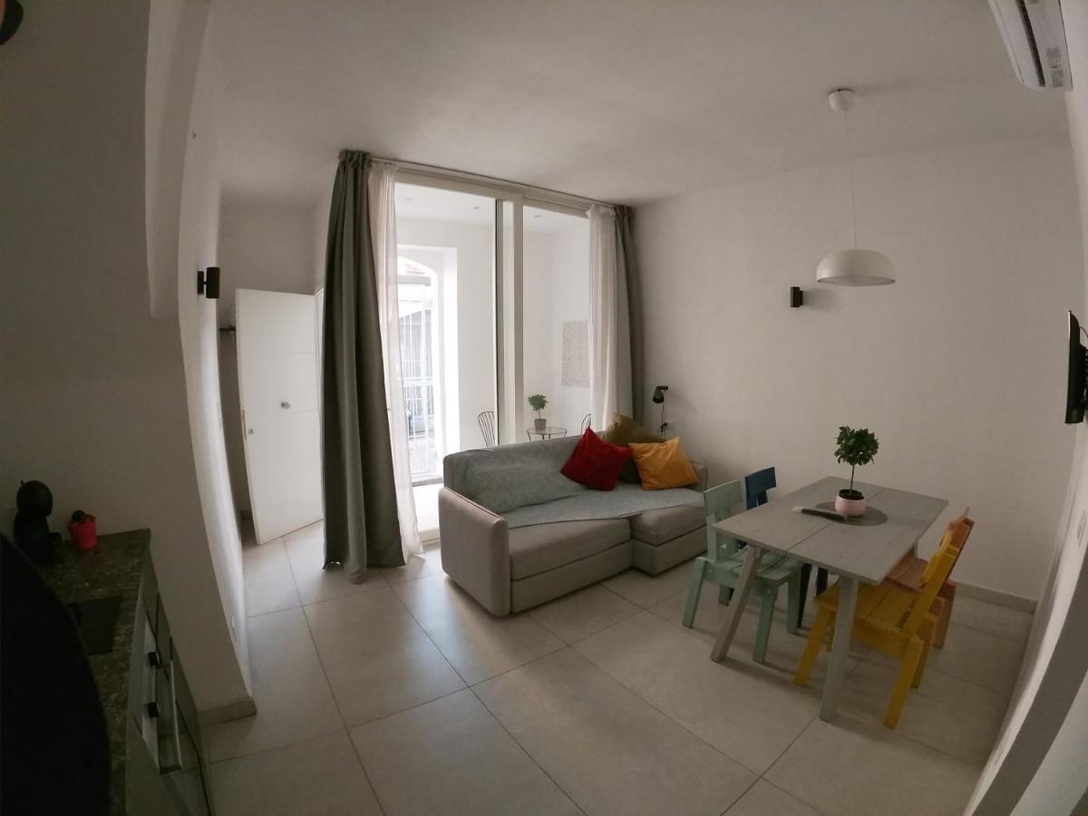 Casa Abbatuzzu Apartment อาชิเรอาเล ภายนอก รูปภาพ