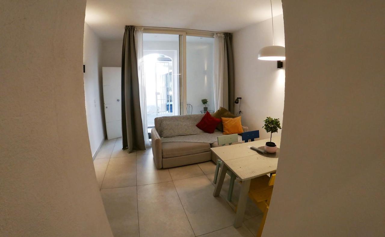 Casa Abbatuzzu Apartment อาชิเรอาเล ภายนอก รูปภาพ